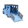 Bruder transportor de animale Mercedes Benz cu un cal
